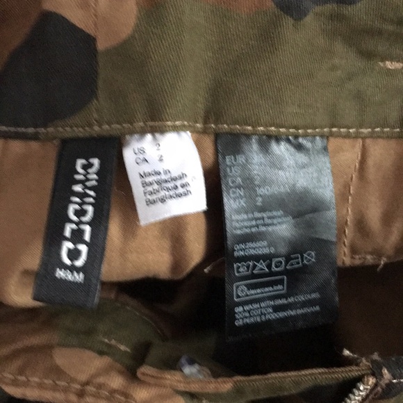 H&M Divided, camouflage skirt size 2 - Picture 8 of 9